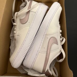 Girls Nike shoes